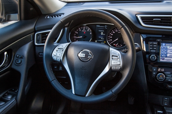 Тест-драйв Life-InStyle.com. Новый Nissan X-Trail и актер и певец Илья Викторов 