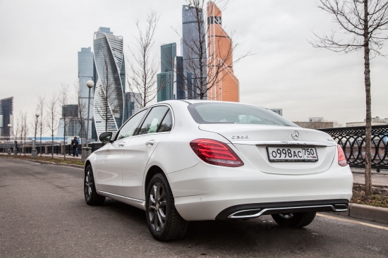 Тест-драйв Mercedes-Benz C 200 4MATIC  – идеальное решение для тех, кто ценит качество