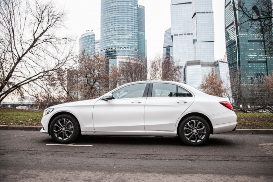 Тест-драйв Mercedes-Benz C 200 4MATIC  – идеальное решение для тех, кто ценит качество