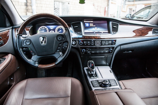 Тест-драйв Hyundai Equus VS380