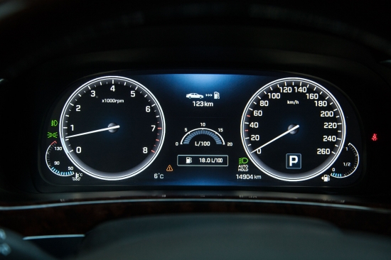 Тест-драйв Hyundai Equus VS380