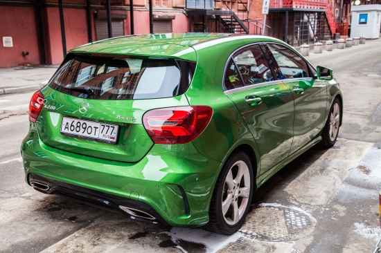 Mercedes-Benz A-Class 220 4MATIC. Андрей Цветков и Надежда Вавржина тестируют новый автомобиль 2016 г.