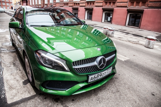 Mercedes-Benz A-Class 220 4MATIC. Андрей Цветков и Надежда Вавржина тестируют новый автомобиль 2016 г.