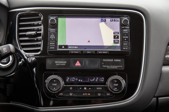 Новый Mitsubishi Outlander 2016 с участием Дмитрия Нестерова – наш эксклюзивный тест-драйв