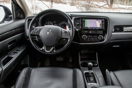 Новый Mitsubishi Outlander 2016 с участием Дмитрия Нестерова – наш эксклюзивный тест-драйв