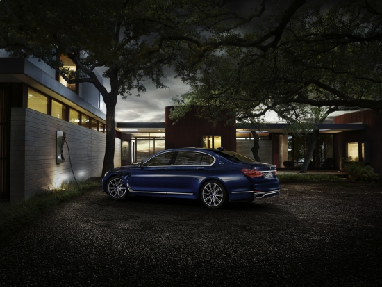 BMW Individual 740Le iPerformance THE NEXT 100 YEARS 