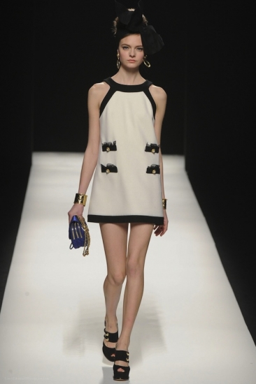 Moschino. Модные платья. Летний сезон 2016