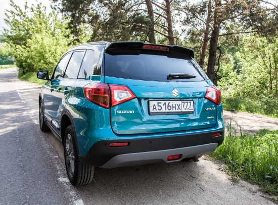 Новый Suzuki Vitara тестирует бразильская певица Gabriella