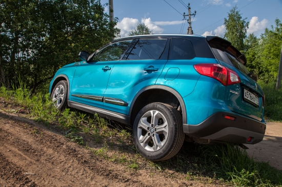 Новый Suzuki Vitara тестирует бразильская певица Gabriella