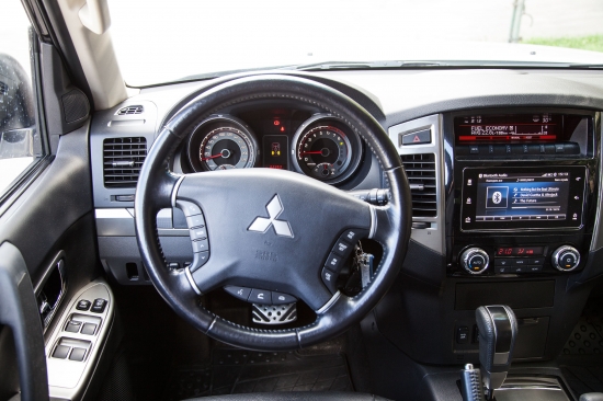 Тест-драйв Mitsubishi Pajero со Славой Басюл