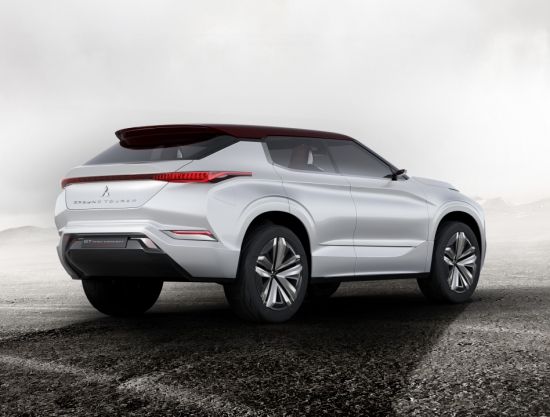 Мировая премьера концепт-кара MITSUBISHI GT-PHEV, SUV нового поколения