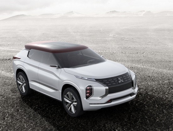 Мировая премьера концепт-кара MITSUBISHI GT-PHEV, SUV нового поколения