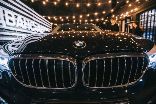 BMW Адванс-Авто презентовал обновленный BMW 5 серии в TheDomeLoft