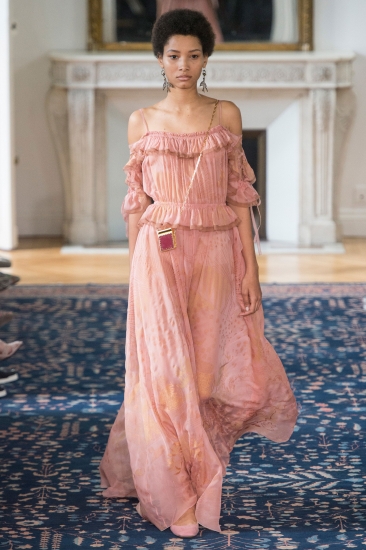 Valentino. Цветение садов, или Тренд «Весна-2017»