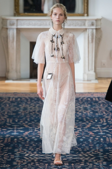 Valentino. Цветение садов, или Тренд «Весна-2017»