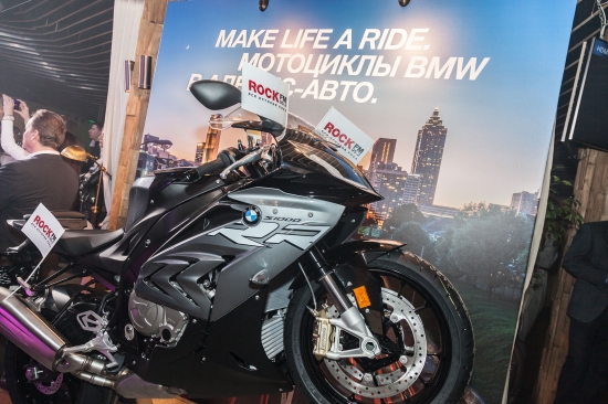 BMW Адванс-Авто поздравил с десятилетием радиостанцию ROCK FM
