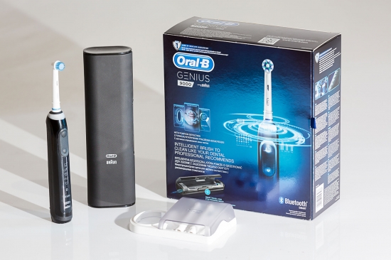 Новая электрическая зубная щетка Oral-B GENIUS: борется с кариесом и мифами