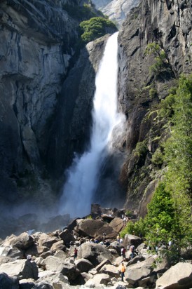 Водопад. Национальный парк Йосемити (Yosemite National Park)