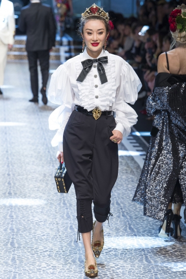 Dolce Gabbana. Тренды: осень – зима/2017-2018. Вестерн или куртки «му», блестки и люрекс, викторианская эпоха