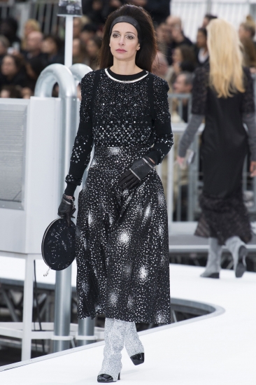 Chanel. Тренды: осень – зима/2017-2018: от 80-х до межгалактических приключений