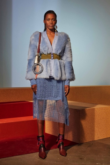 Diane von Furstenberg. Тренды: осень – зима/2017-2018: от 80-х до межгалактических приключений