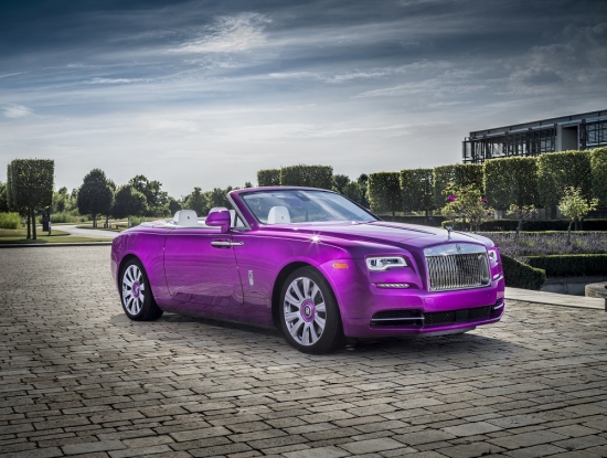 ROLLS-ROYCE «Dawn in fuxia»: вдохновленный цветком
