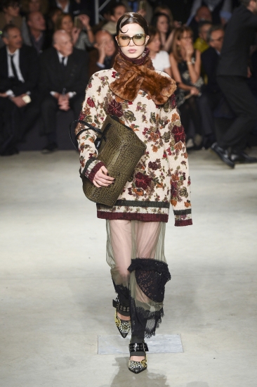 Antonio Marras. Тренды: осень – зима/2017-2018: овчина, кружева и цветочный принт