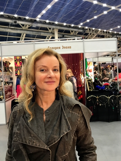 На Тишинке прошла XIX выставка «Бижутерия от винтажа до наших дней»