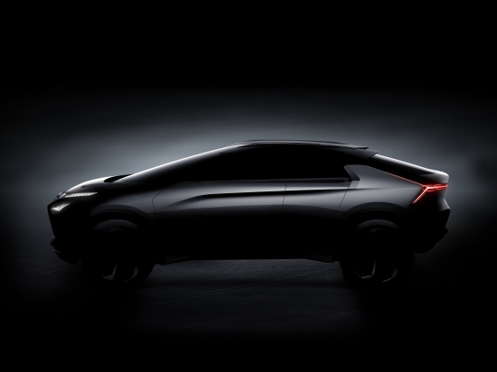 Мировая премьера MITSUBISHI e-EVOLUTION