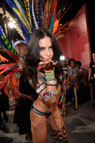 В Шанхае прошло VICTORIA’S SECRET FASHION SHOW