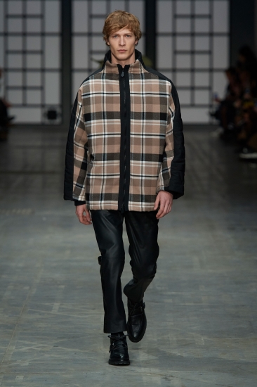 Осенне-зимняя коллекция Trussardi 2018/19