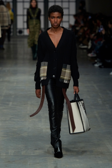 Осенне-зимняя коллекция Trussardi 2018/19