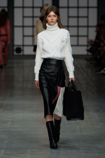 Осенне-зимняя коллекция Trussardi 2018/19