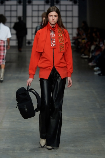 Осенне-зимняя коллекция Trussardi 2018/19