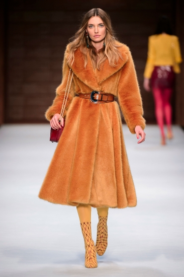 Коллекция Elisabetta Franchi осень-зима 2018-19