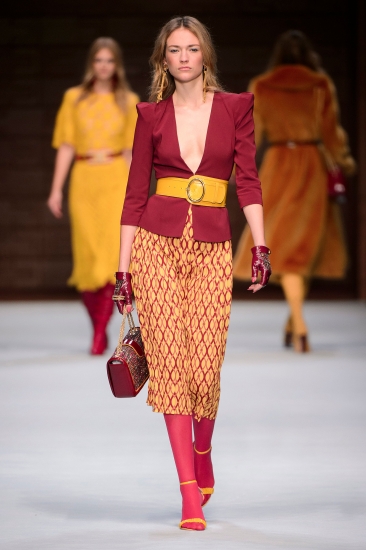 Коллекция Elisabetta Franchi осень-зима 2018-19
