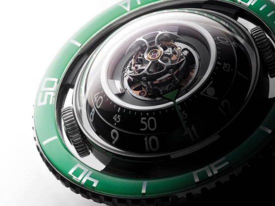 Наберите побольше воздуха… Horological Machine N°7 Aquapod