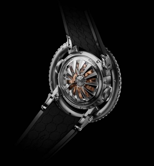 Наберите побольше воздуха… Horological Machine N°7 Aquapod