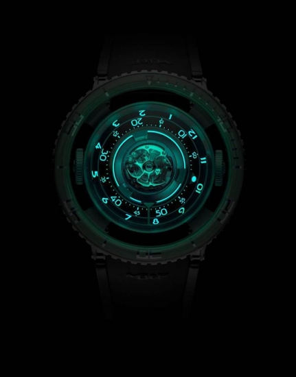 Наберите побольше воздуха… Horological Machine N°7 Aquapod