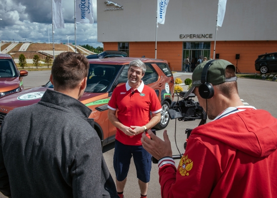 Старт кругосветной экспедиции «Вокруг света за 70 дней с Land Rover»