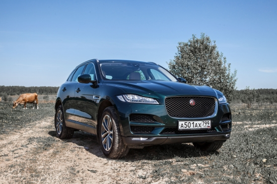 Дмитрий Нестеров тестирует F-Pace