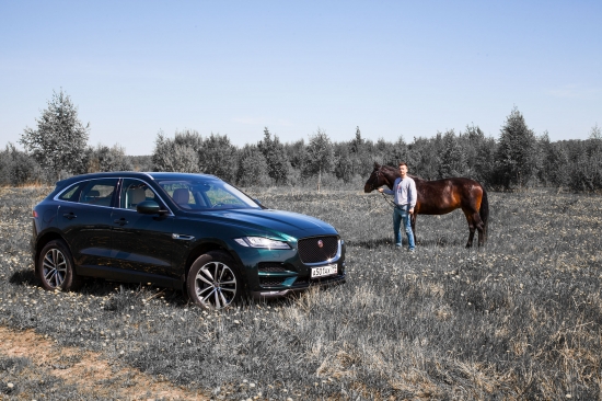 Дмитрий Нестеров тестирует F-Pace