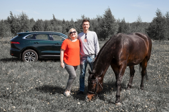 Дмитрий Нестеров тестирует F-Pace