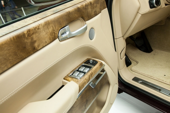 Мировая премьера российских автомобилей класса люкс AURUS SENAT и AURUS SENAT Limousine