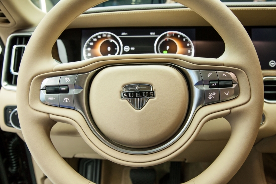 Мировая премьера российских автомобилей класса люкс AURUS SENAT и AURUS SENAT Limousine
