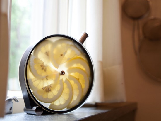 an-infuser-that-turns-alcohol