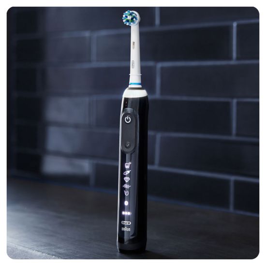Новая щетка Oral-B с искусственным интеллектом 