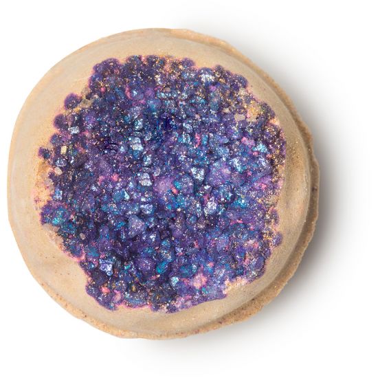 Lush празднует 30-летие бомбы для ванны в 2019 году ... и делает это лучше всех!