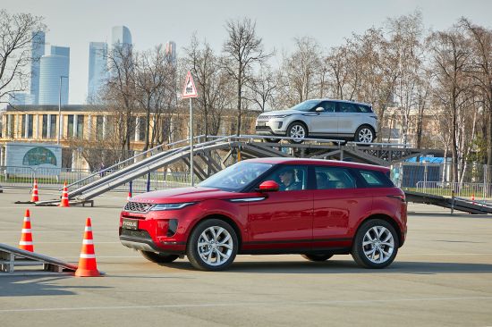 Новый Range Rover Evoque представлен в России
