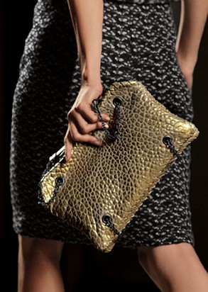 Bottega Veneta. Фактура, имитирующая кожу слона. Осень-зима 2012-13